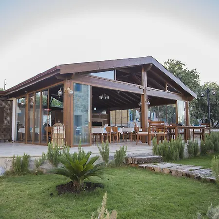 La Petra Eski Oda ve Kahvaltı