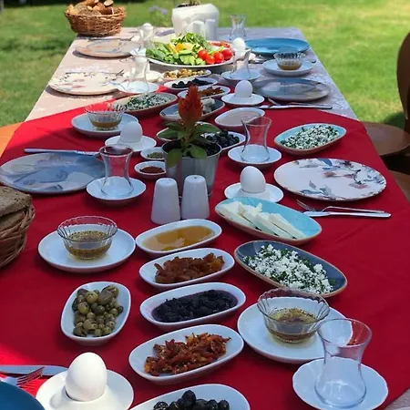 La Petra Eski Bed & Breakfast